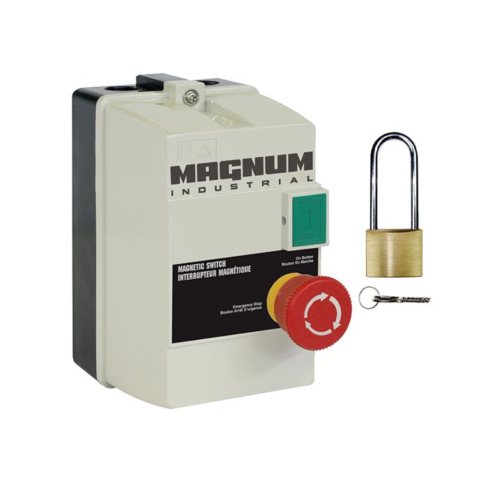 Magnum Industrial Safety Switch with Lock 110V 15A