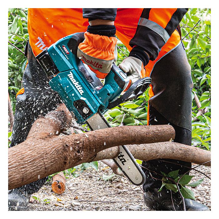 Makita 40V MAX XGT Cordless Brushless 12 Top Handle Chainsaw w WetGuard Tool Only